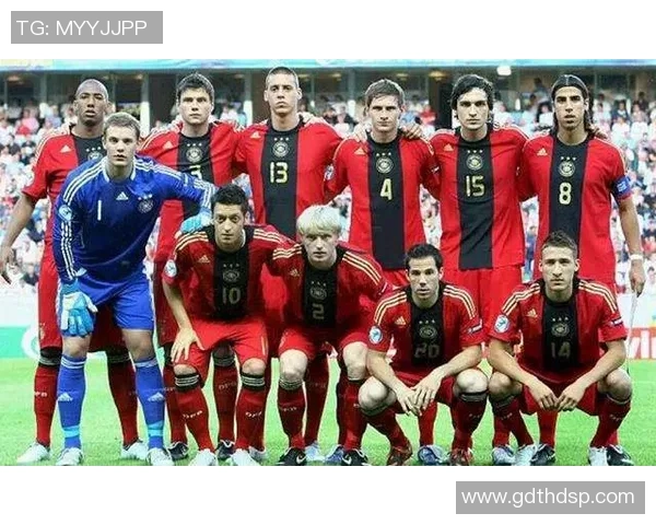 足球明星出道年龄大揭秘 早熟球员与晚成之星的对比分析