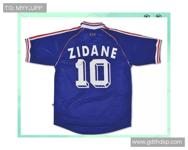 足球球星毛巾收藏热潮掀起粉丝周边市场时尚新风潮